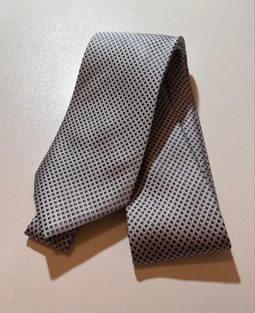 最高級 Brioni ネクタイ シルバー ダイヤモンド シルク100 イタリア製