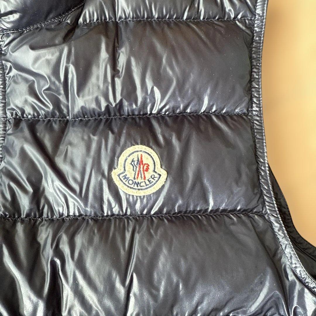 Moncler モンクレール　ダークネイビー　ダウンベスト　size4