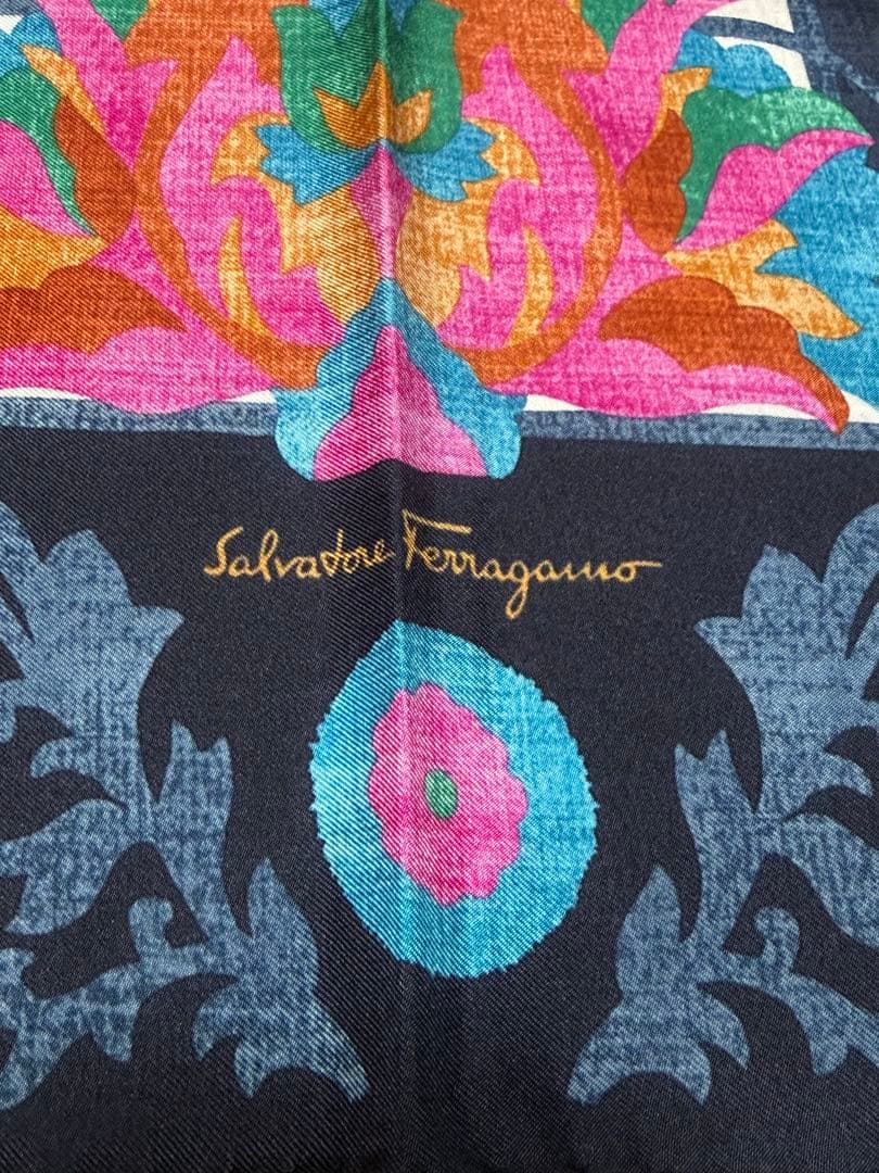 【CEEKAY】新品 Ferragamo フェラガモ シルク スカーフ2枚