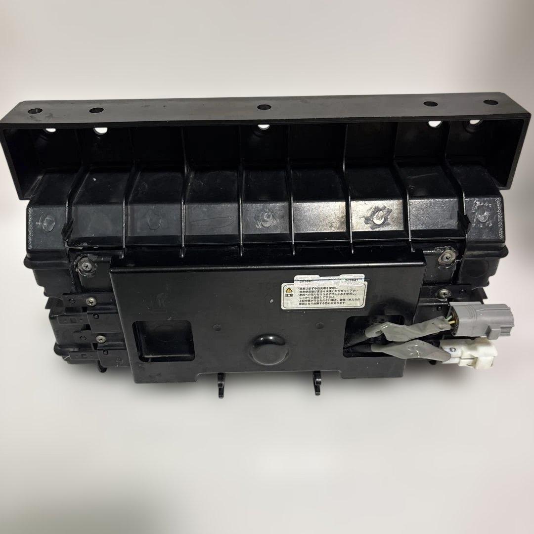 NO30 小糸 トラック用 4t 10t シーケンシャル　クリア（運転席側）右
