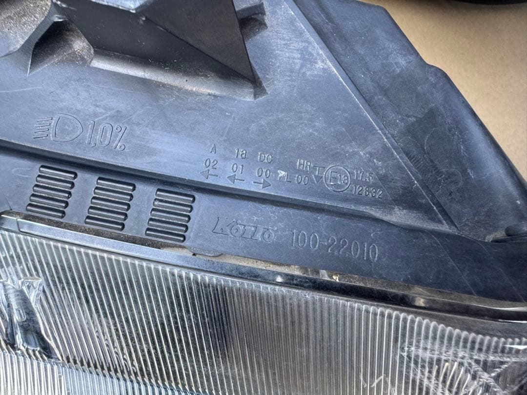 CR-Z CRZ ZF1 ZF2 HID ヘッドライト 右 100-22010