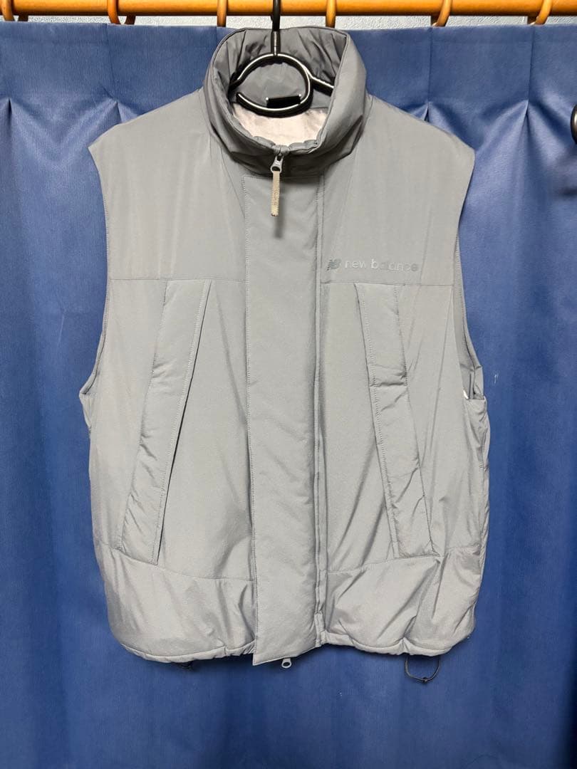 New Balance MET24 Padded Vest グラファイト