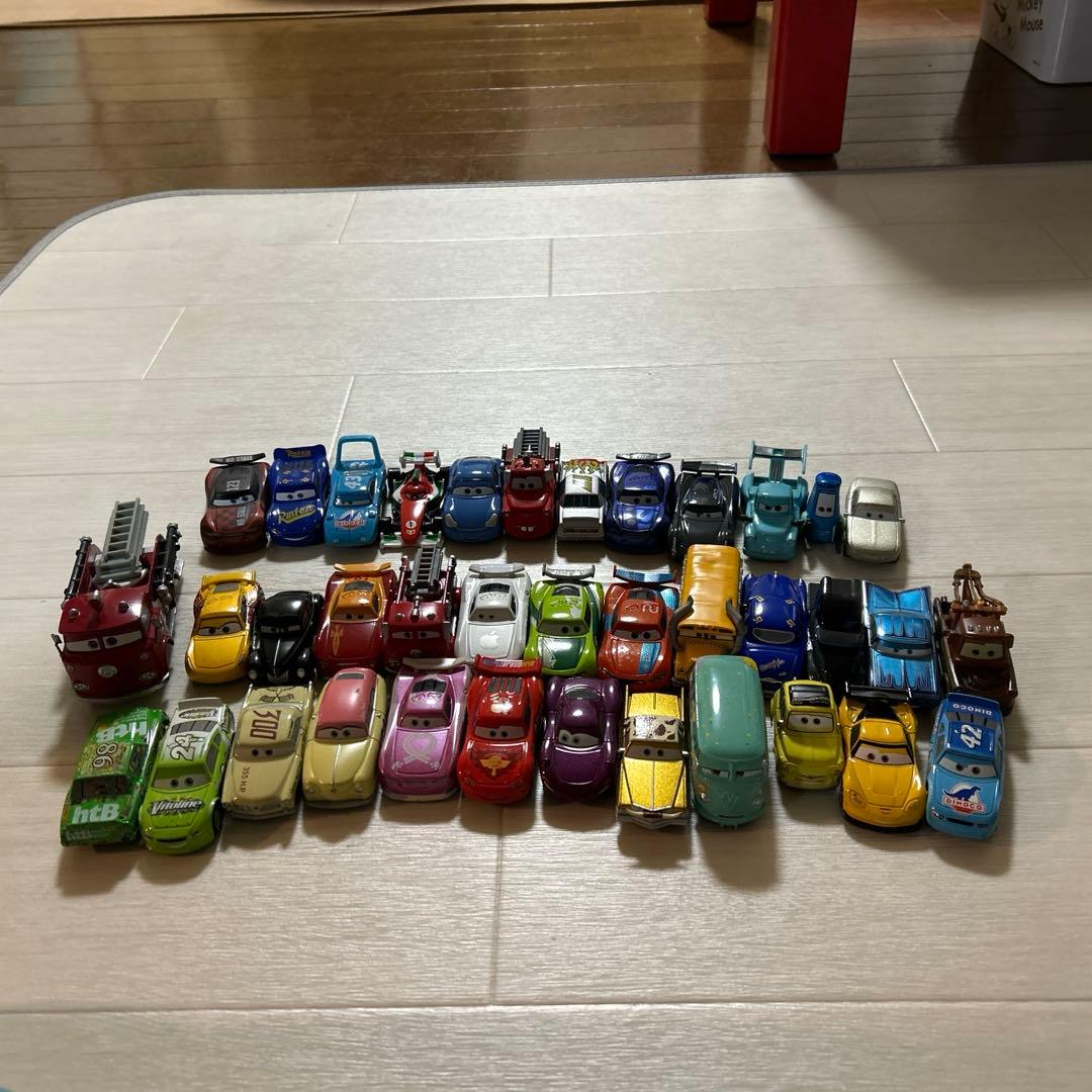 トミカ　カーズ セット