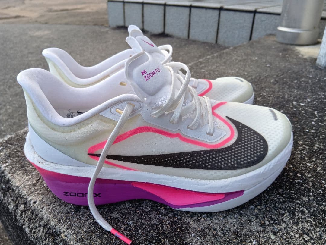 最終値下げ美品Nike Zoom Fly6 ランニングシューズ 22.5