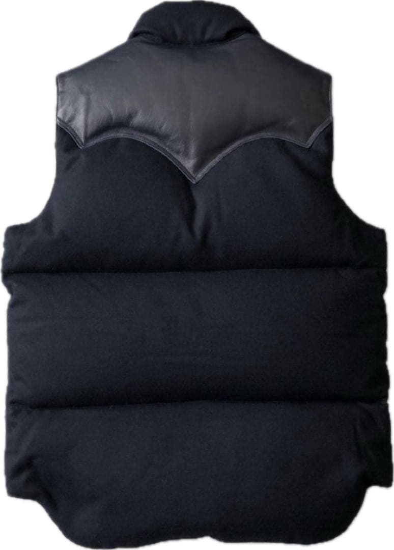 【極美品】ネイビー ROCKY MOUNTAIN ダウンベスト