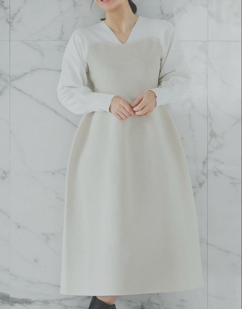 セルフォード　コクーンホールガーメントワンピース 試着のみ　美品
