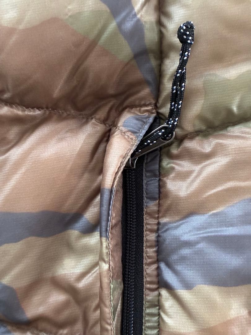 THE NORTH FACE カモフラージュ ダウンベスト　メンズMサイズ
