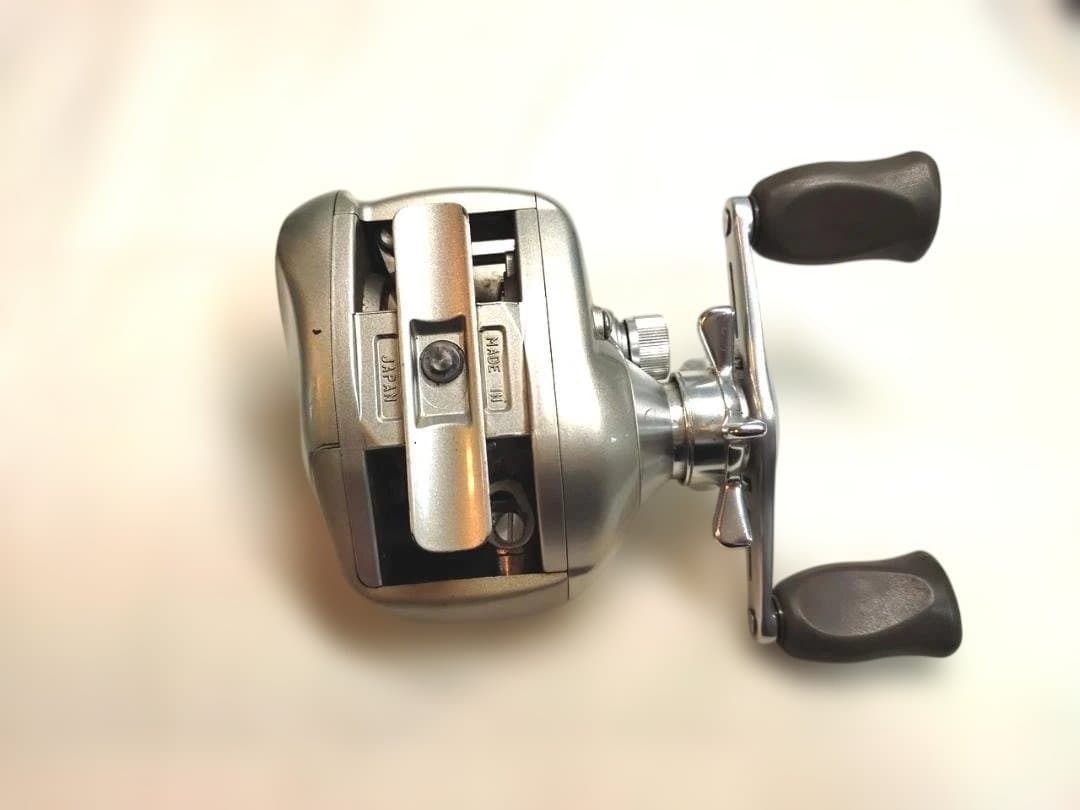 ベイトリール　左巻き　TEAM DAIWA 103HL