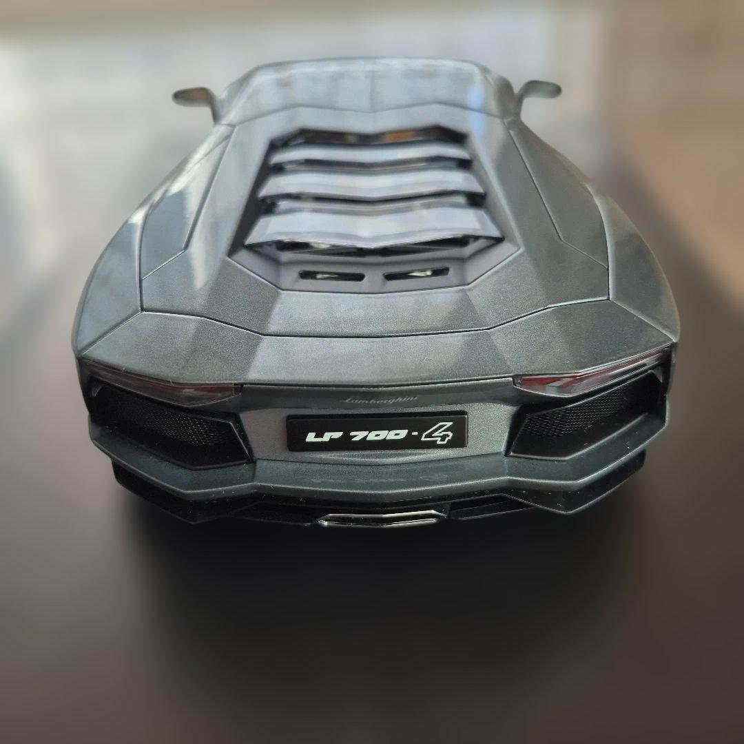 ミニカー AUTOart 1/18 Lamborghini Aventador