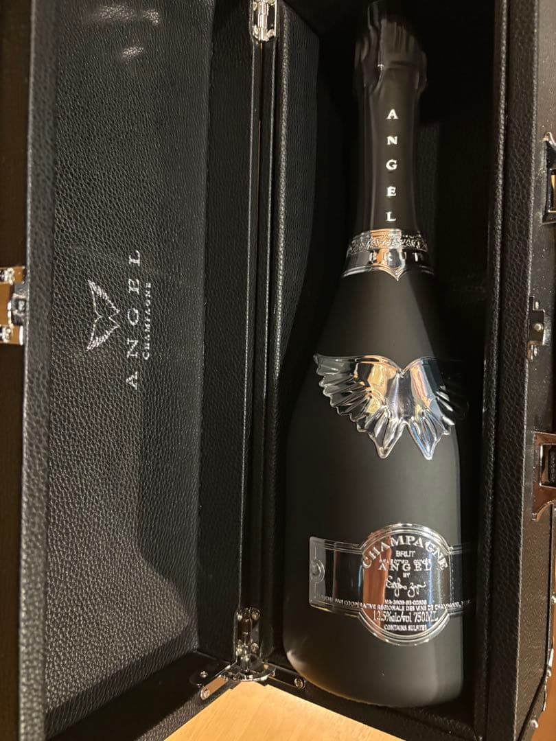 ANGEL Champagne 750ml 専用ケース付き