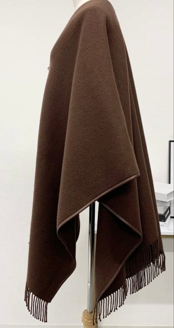 HERMÈS ケリー金具　ブラウン ポンチョ