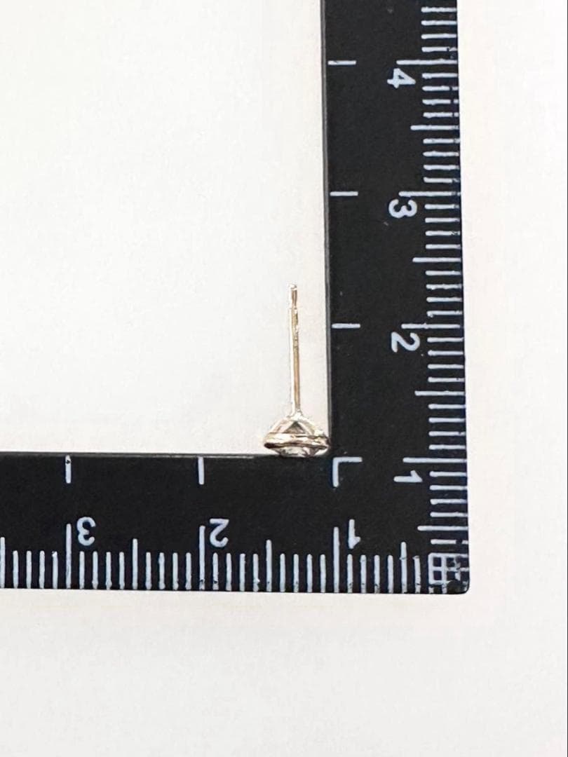 K18 天然ダイヤモンド片耳ピアス 0.25ct ほんのりブラウン