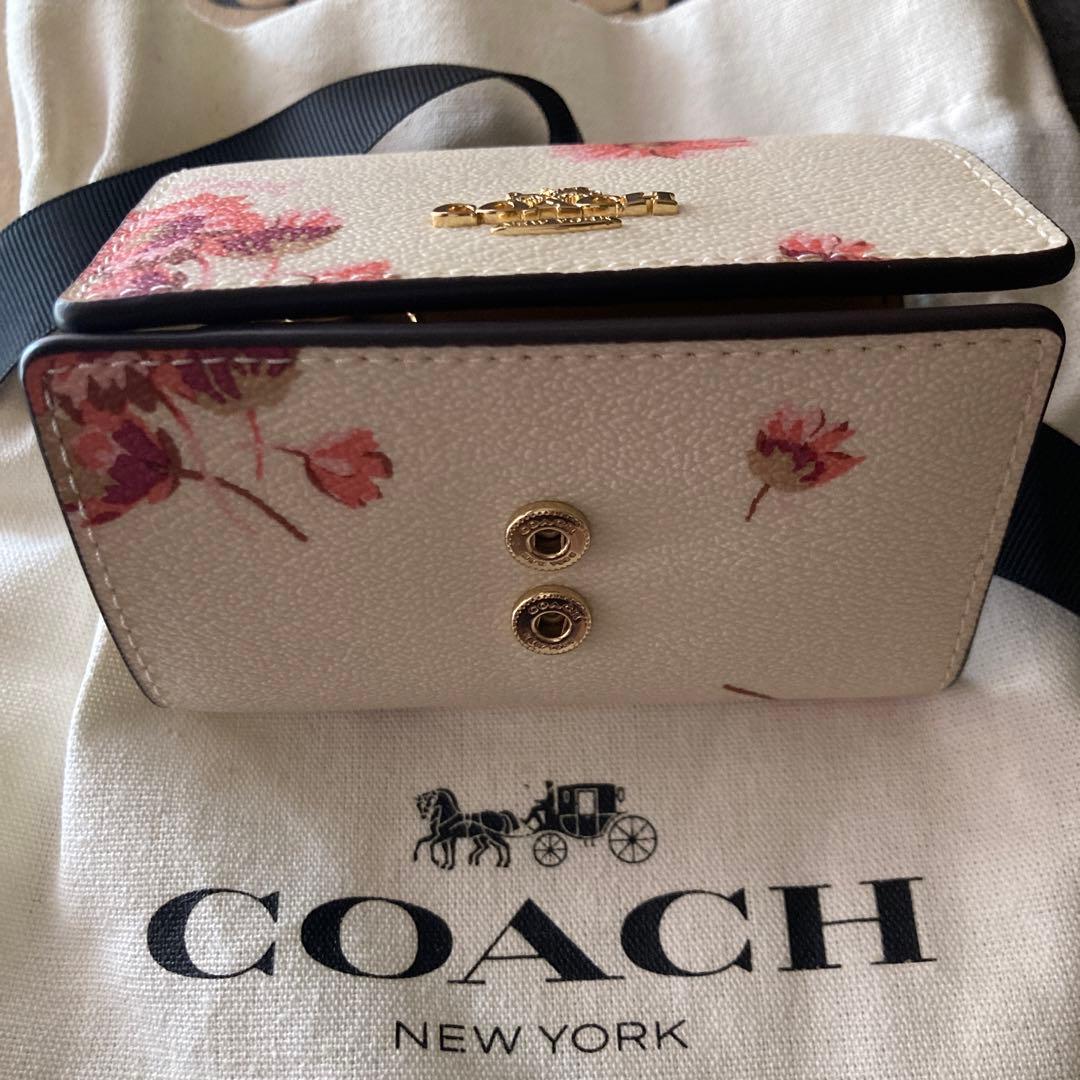 COACHのキーケース　巾着付き