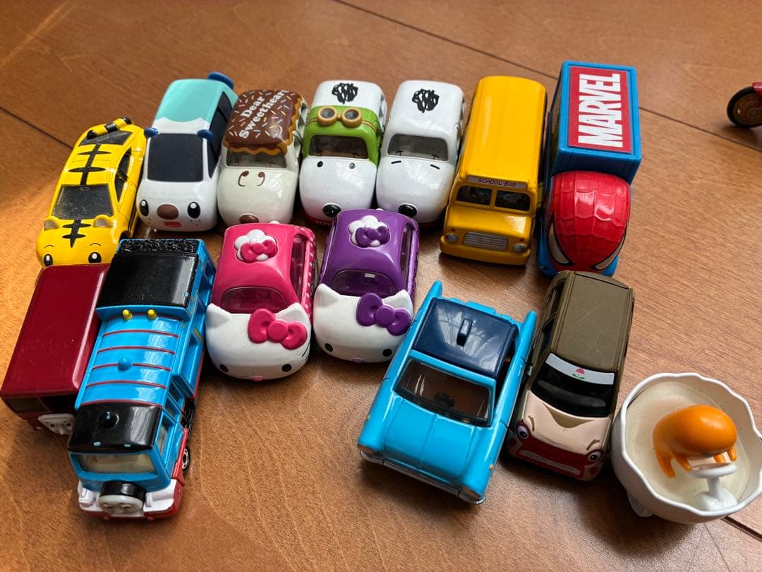 トミカ　まとめ売り　66台　バイク　ヘリコプター　スヌーピー　スポーツカー