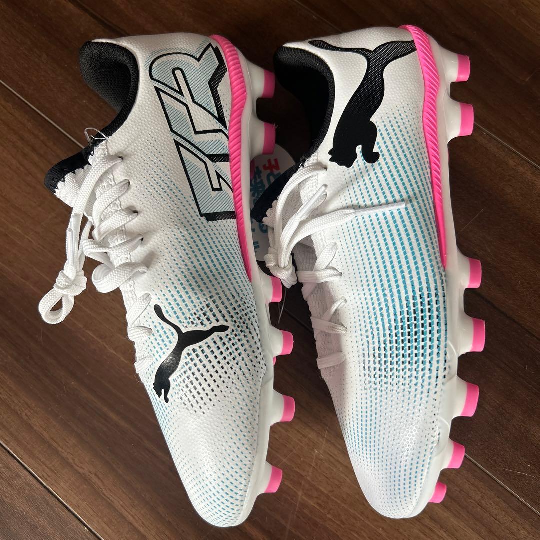 【新品】PUMA プーマ サッカー スパイク シューズ フューチャー 21.5