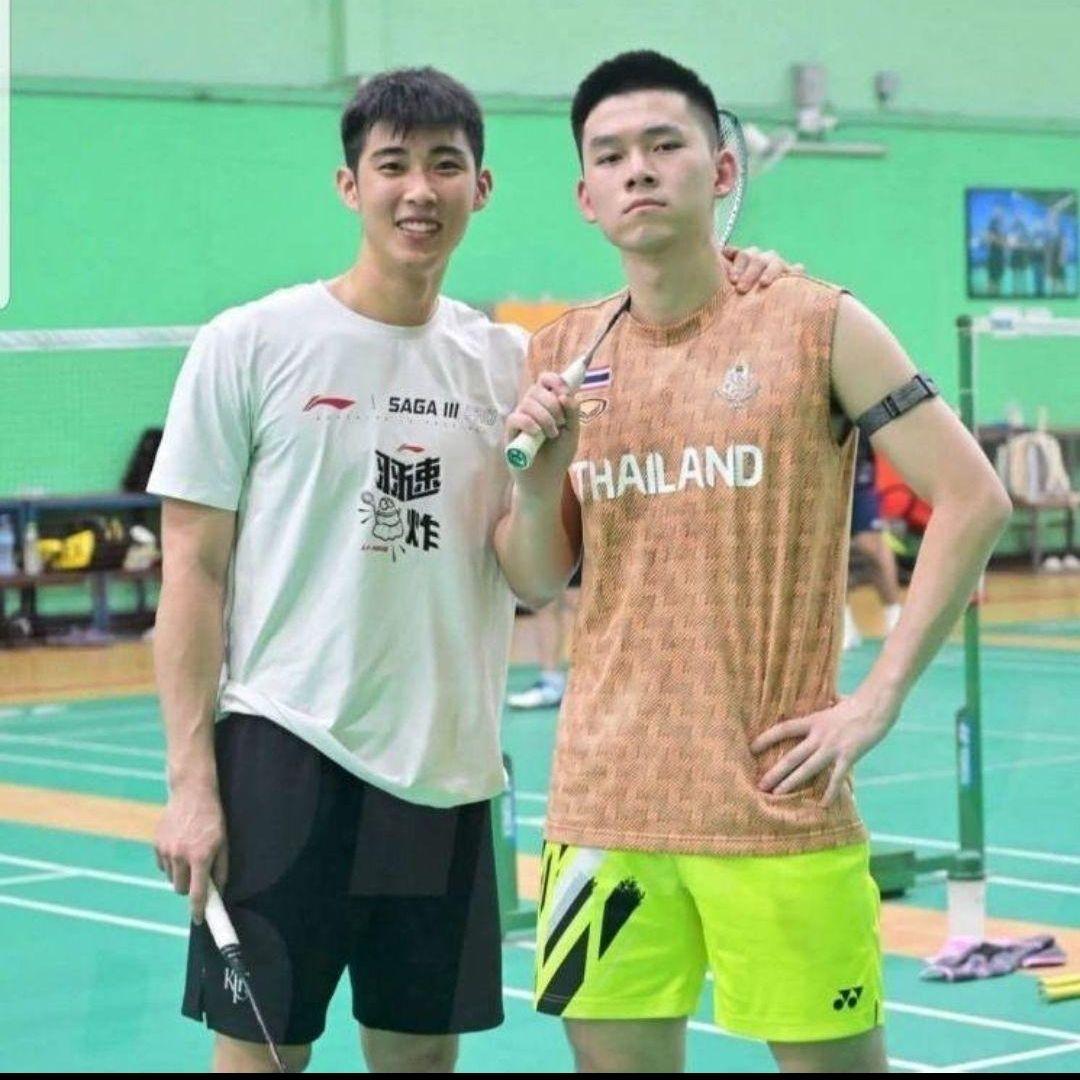 YONEX　ヨネックス　パンツ　柄　ゲーム用ズボン　完売　希少