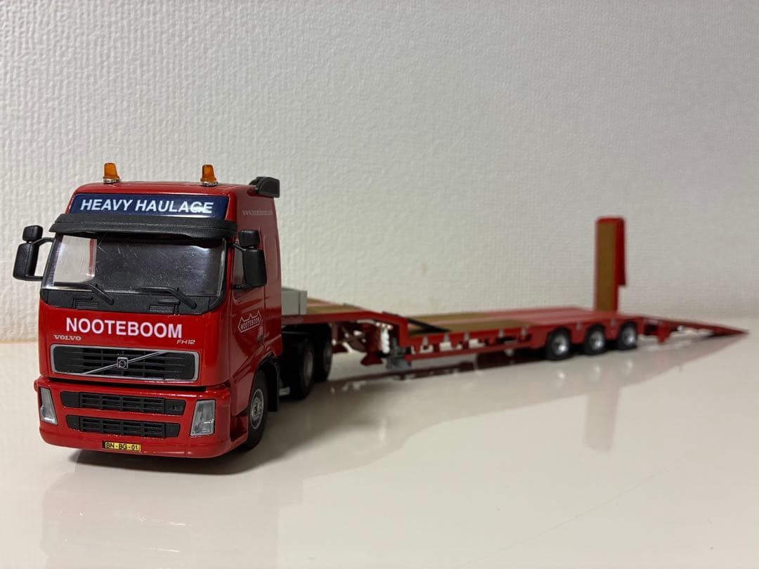 ライオントイズ ボルボ FH12トレーラー ノーテブーム ローローダー 1/50