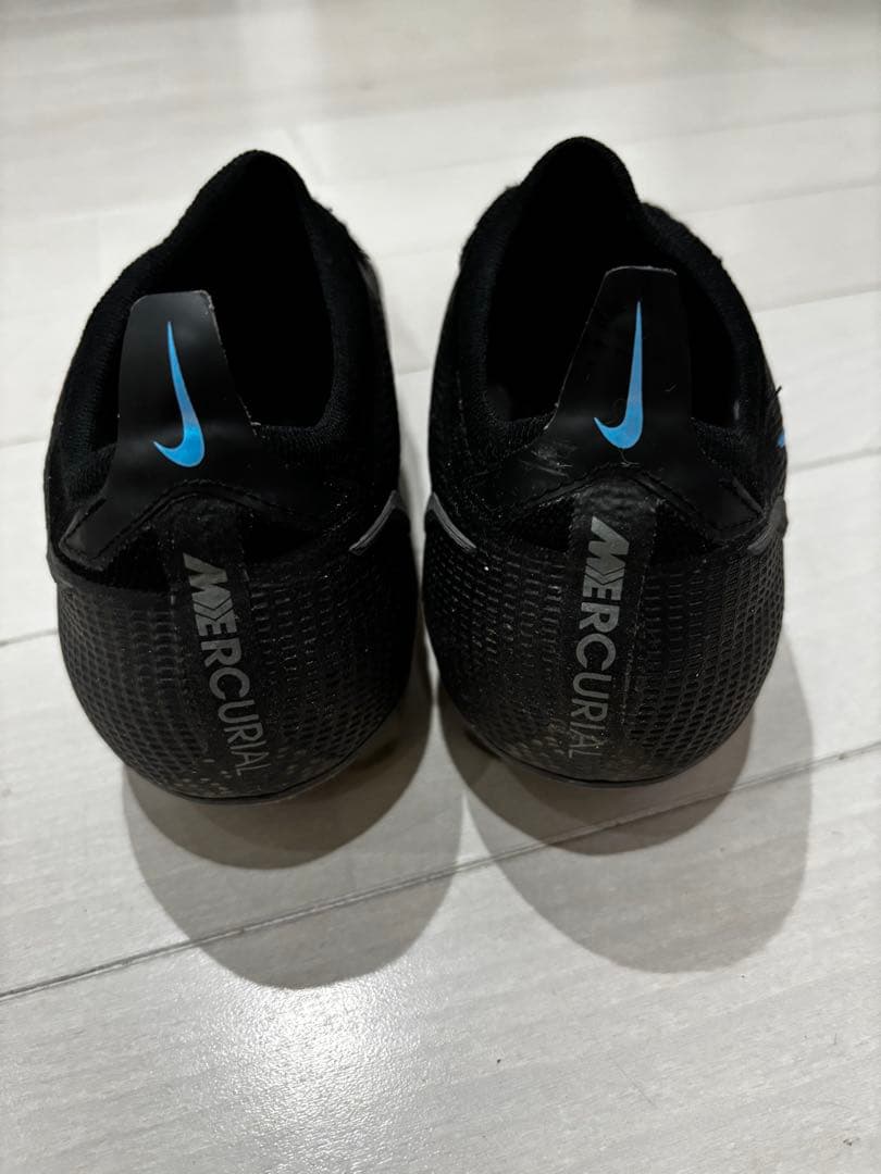 Nike Mercurial ブラック/ブルー スパイクシューズ