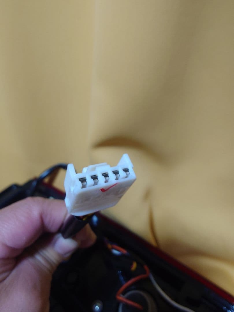 日産 オッティ 新品未使用 純正LEDテールランプ 26555-6A01L