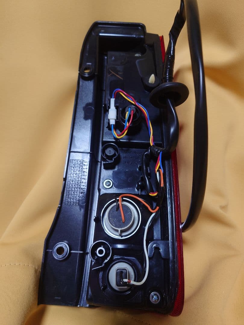 日産 オッティ 新品未使用 純正LEDテールランプ 26555-6A01L