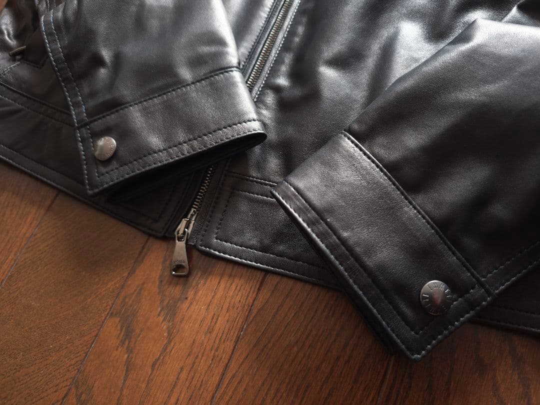 美品　EMMETI \"JURI SP LAMB SKIN\" レザーJKT 48