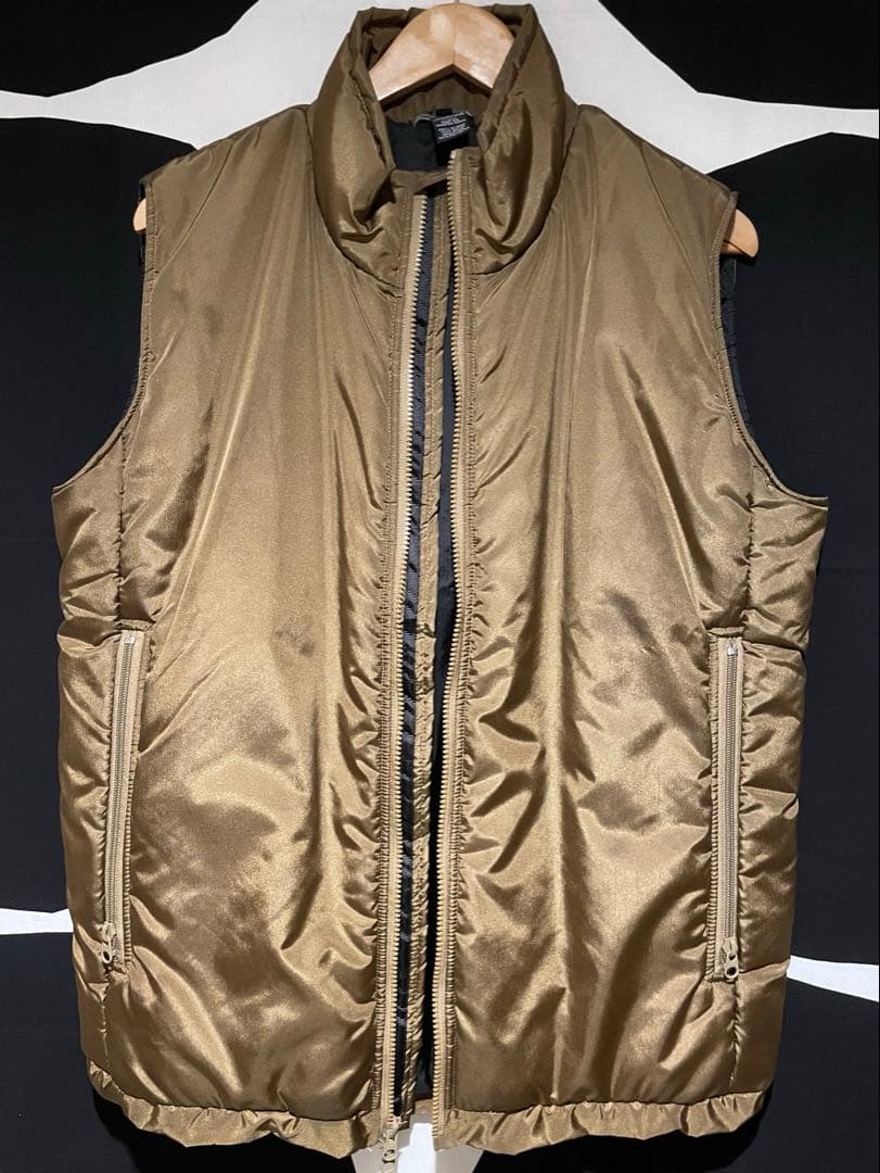 ビヨンド社製 PCU TYPE Level7 VEST プリマロフトベスト M