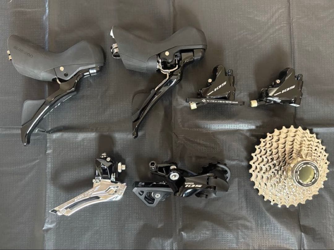 Shimano 105 R7020 コンポーネント　ディスクブレーキ
