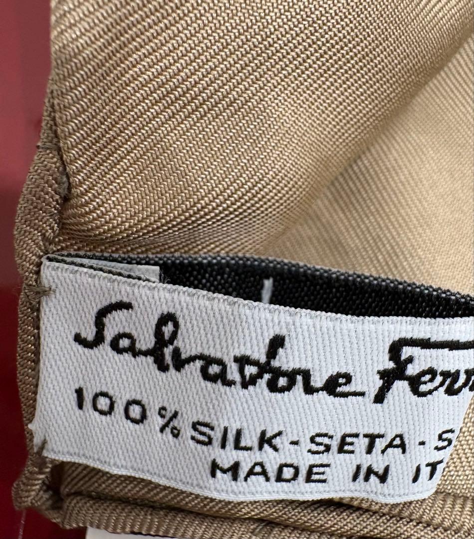 ★新品 未使用 【Salvatore Ferragamo】フェラガモ スカーフ