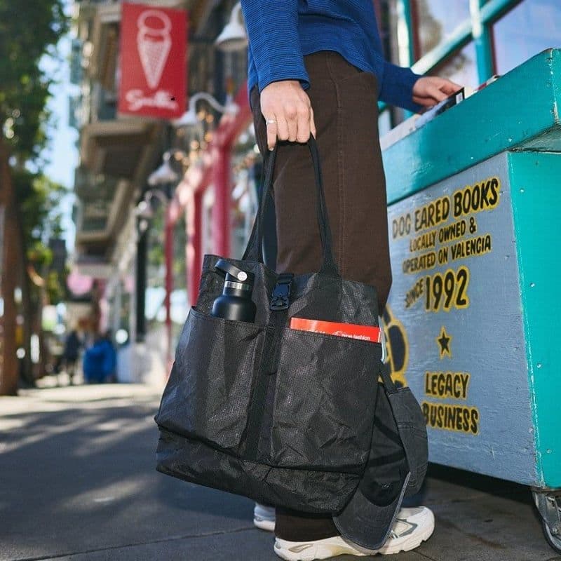AER Simple Tote Black トートバッグ
