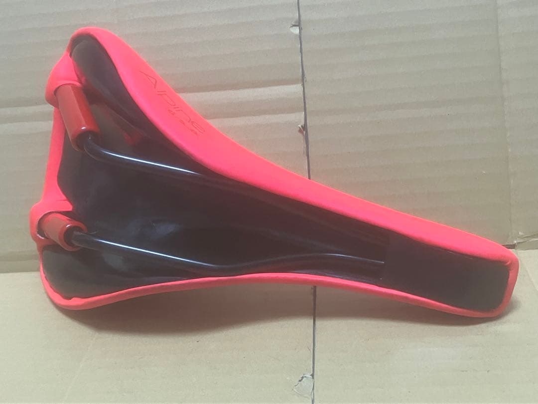 selle ITALIA Alpine d.s.a. サドル ピンク MTB
