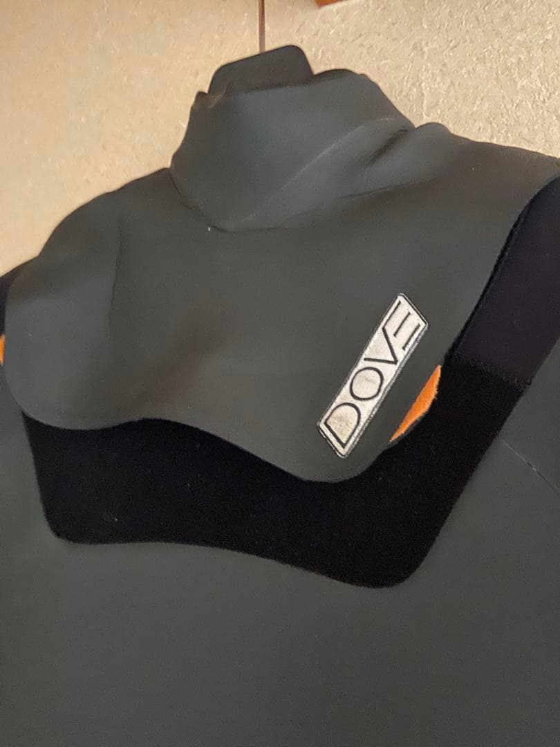 ダブ doveウェットセミドライ4×3美品1シーズン10回程度