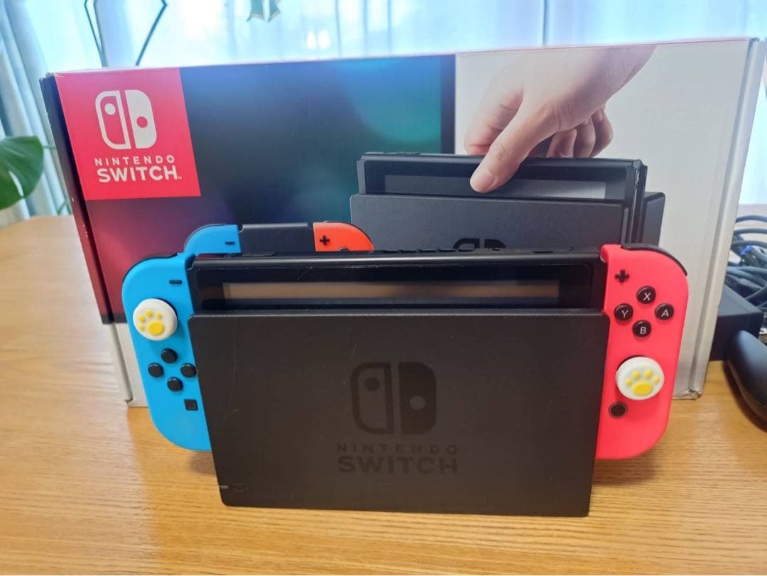 Nintendo Switch初期型　追加で未使用のJoy-Con プロコ付き