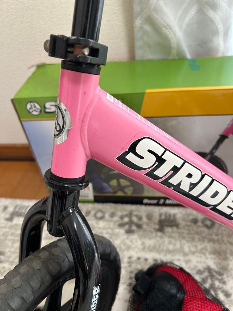STRIDER ピンク　12インチ SPORT スポーツ　プロテクター付