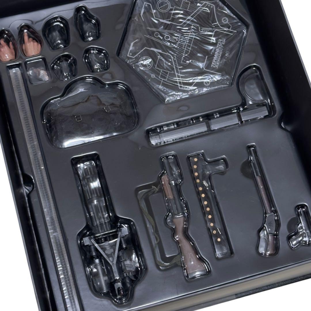 【うり専用】Hot Toys T2 T-800 DX10 ムービーマスターピース