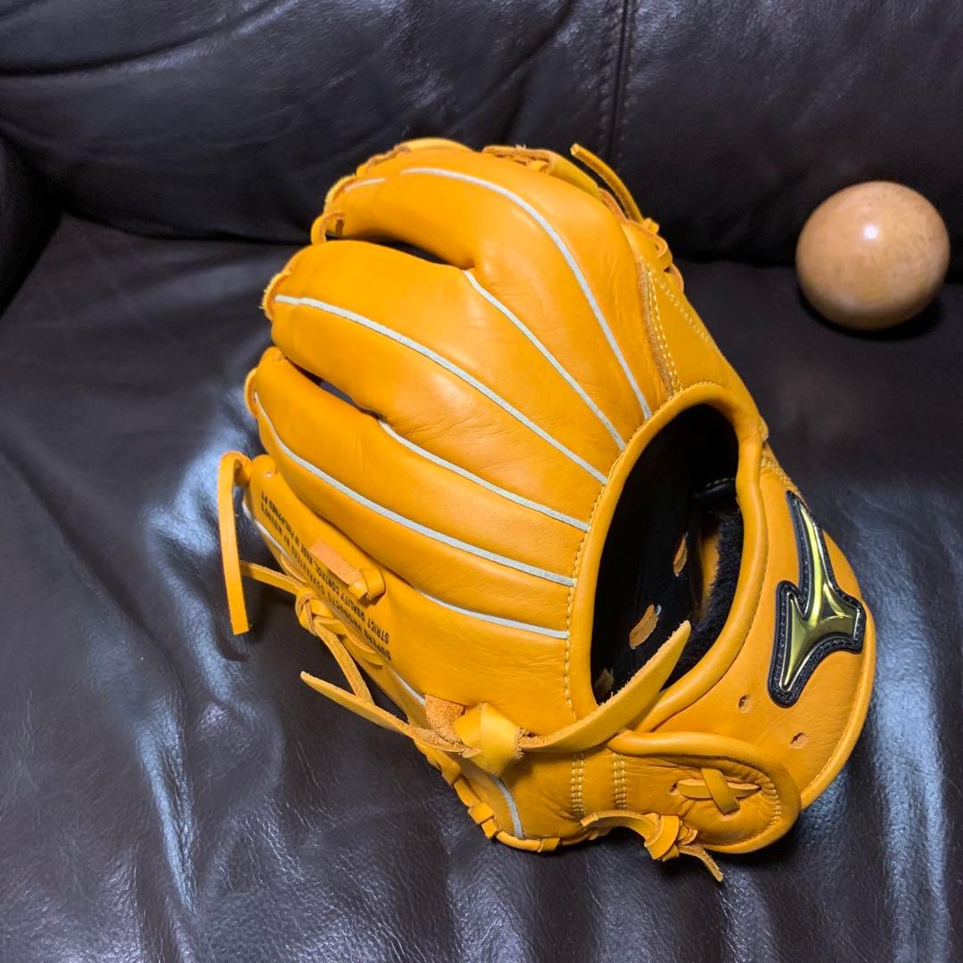 Mizuno フィールドグリスター軟式内野用グローブ イエロー