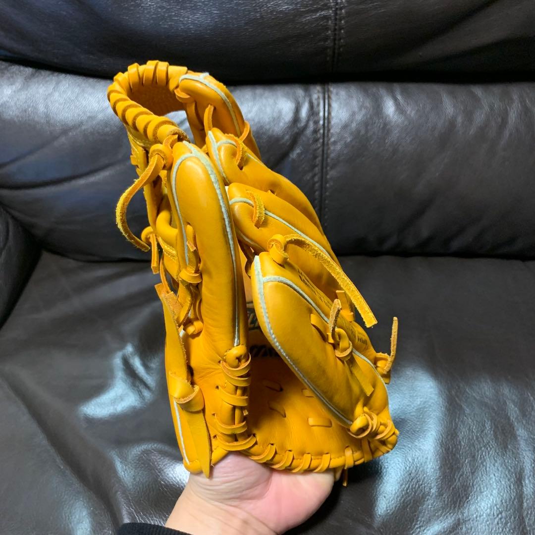 Mizuno フィールドグリスター軟式内野用グローブ イエロー