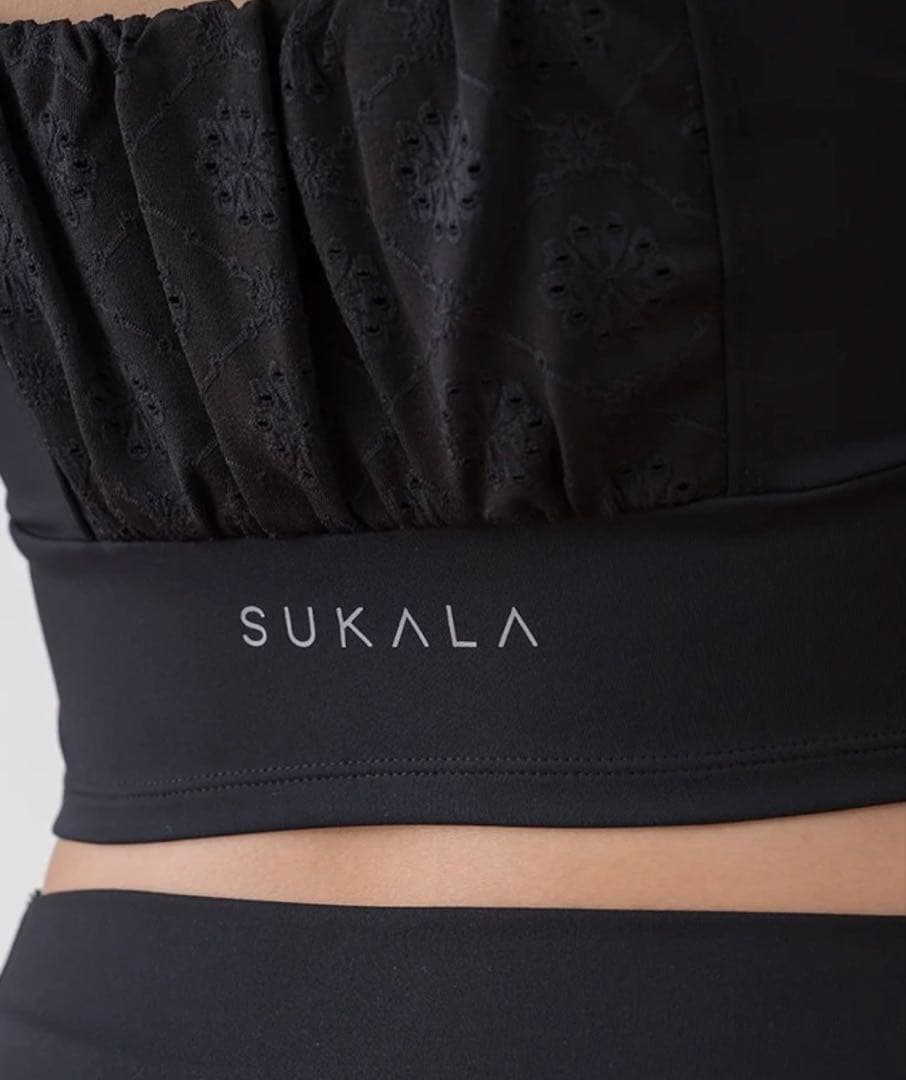SUKALA ヨガウェア　レース フリル付きクロップトップ　新品　M