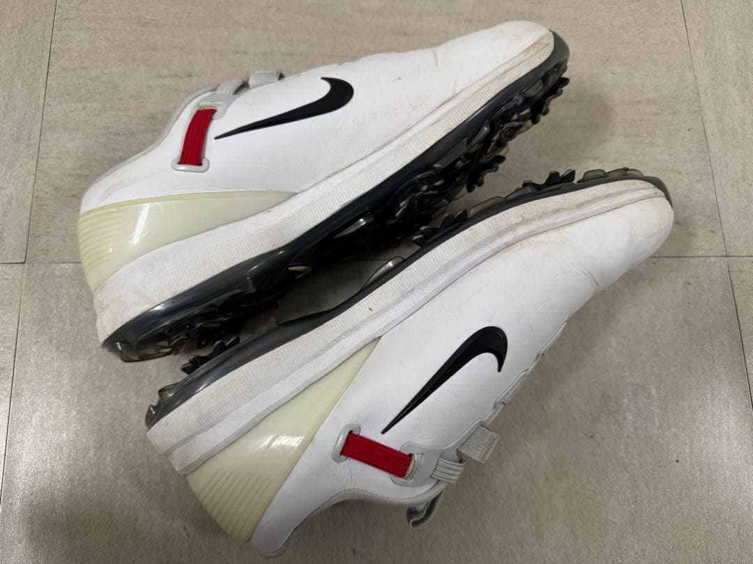 NIKE タイガーウッズ 71 ファストフィット 27.5cm