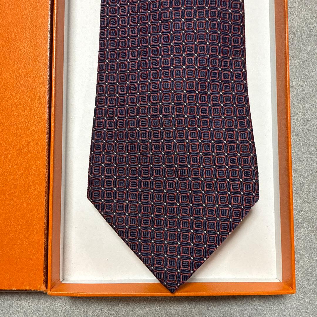 美品　エルメス　ネクタイ　紺・赤　シルクジャガード