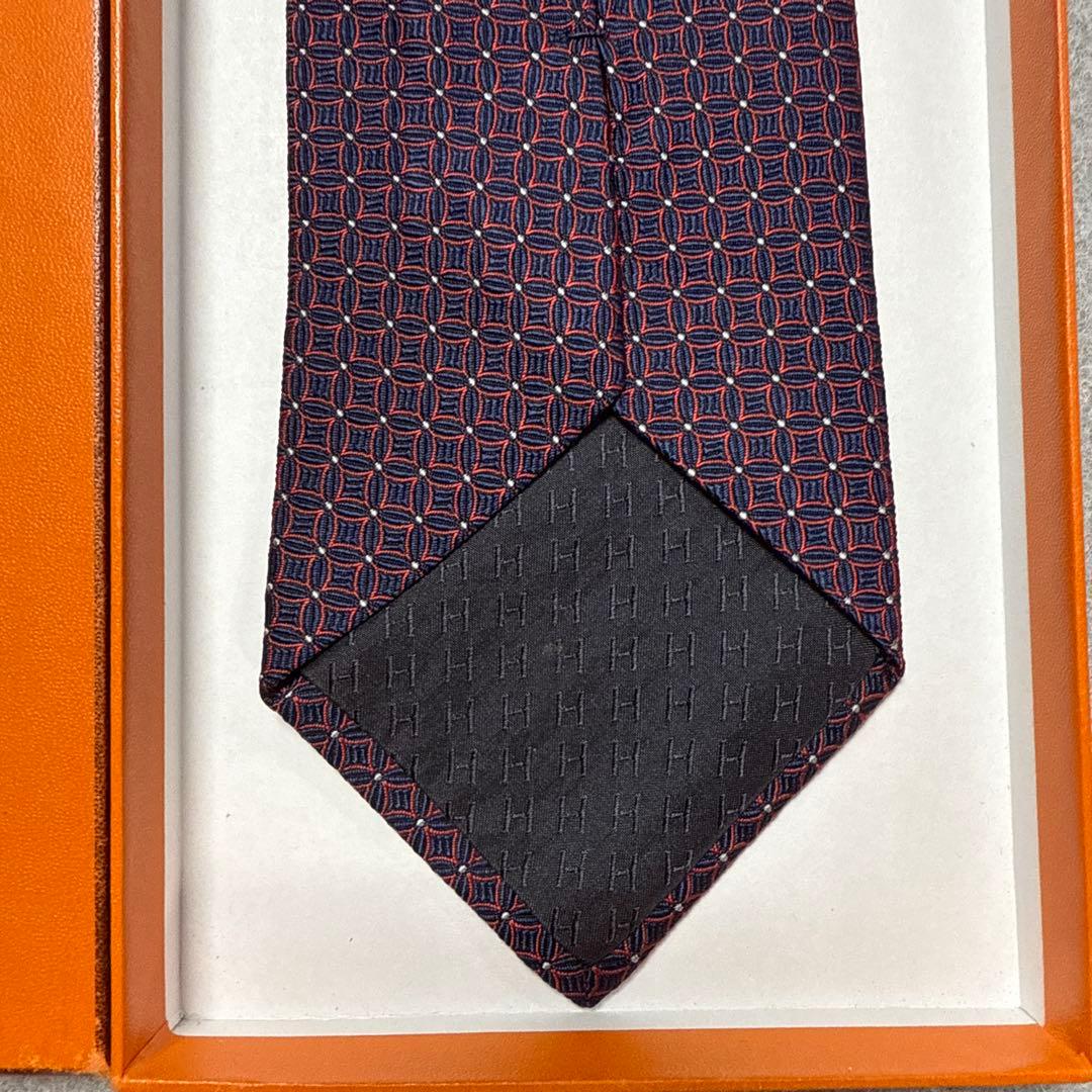 美品　エルメス　ネクタイ　紺・赤　シルクジャガード
