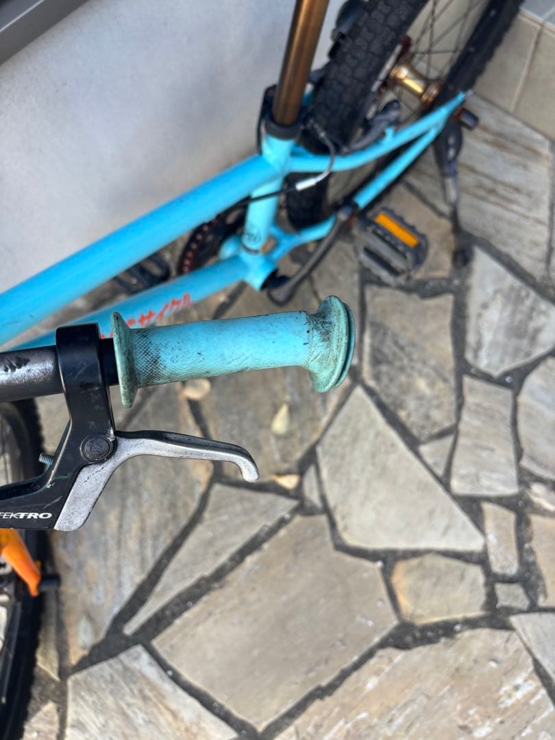 ヨツバサイクル　自転車　20インチ