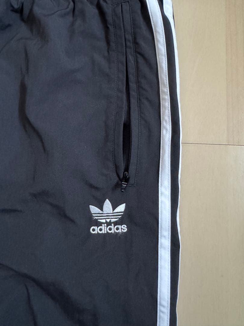 adidas 黒　トラック　ファイヤーバード　パンツ　ズボン
