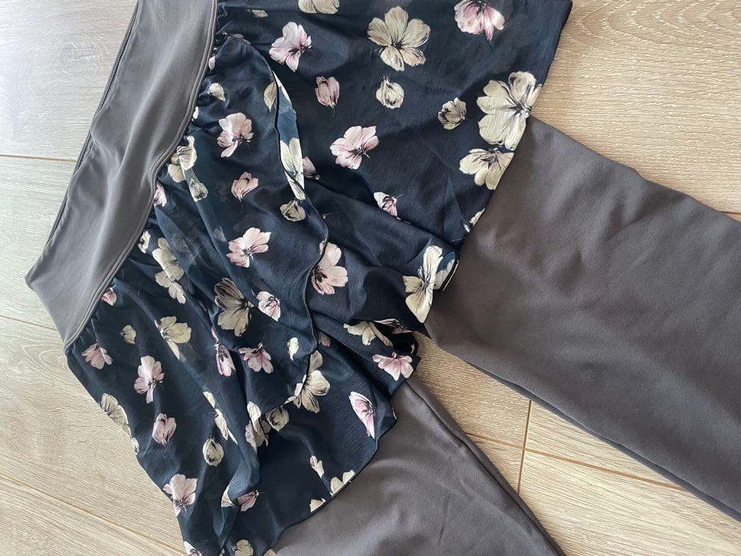 ☆花梨☆チャコット ショートパンツ付きレギンス　Sサイズ