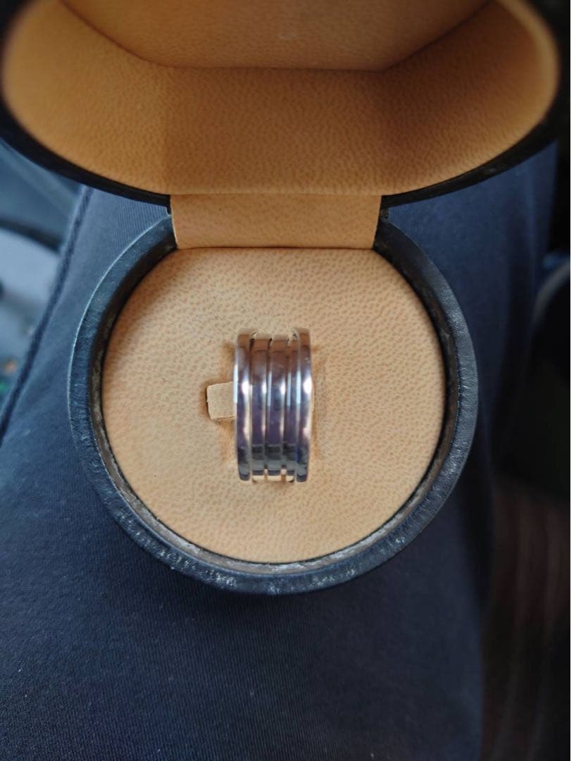 BVLGARI ビーゼロワン