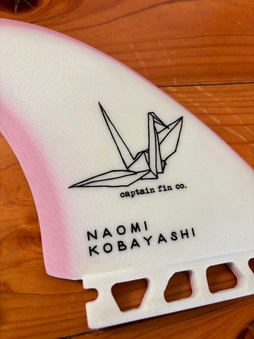 CAPTAIN FIN NAOMI KOBAYASHI 折鶴TWINフィン