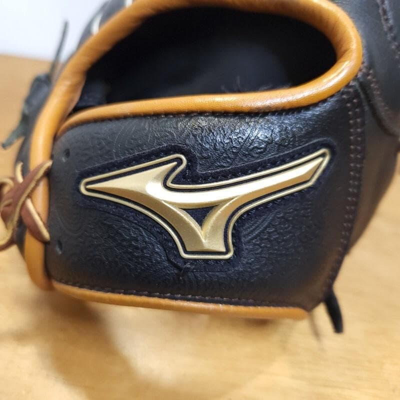 ミズノ ダイビングキャッチ 限定 ペイズリー柄 レア 良品 内野用 軟式グローブ