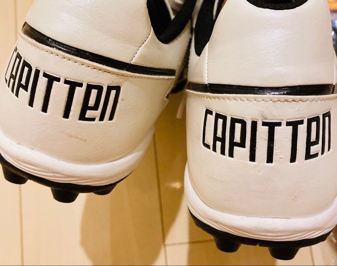CAPITAN サッカーシューズ ホワイト/ブラック