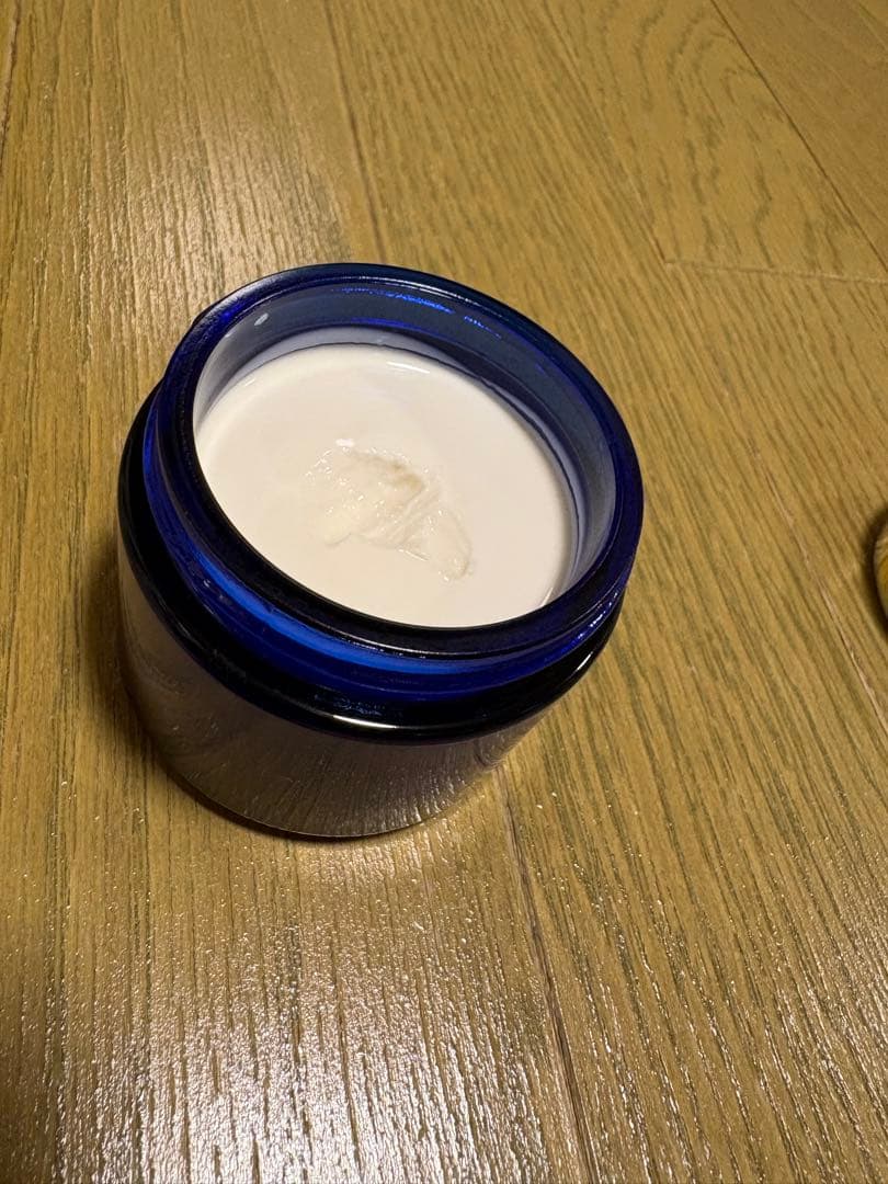 値下げしました【ニールズヤード】フランキンセンスインテンスリフトクリーム50ml
