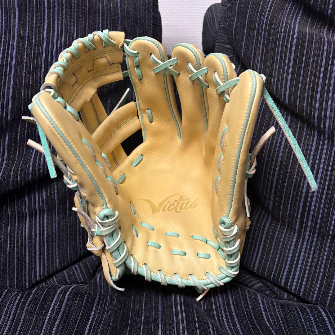 【激レア入手困難】Victus 硬式グローブ 内野手用硬式用