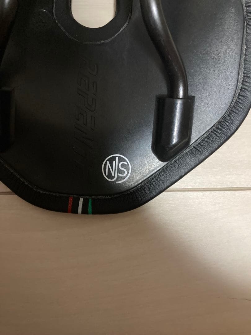 レペンテREPENTE QUASAR2.0 Crmy NJS 185g 軽量